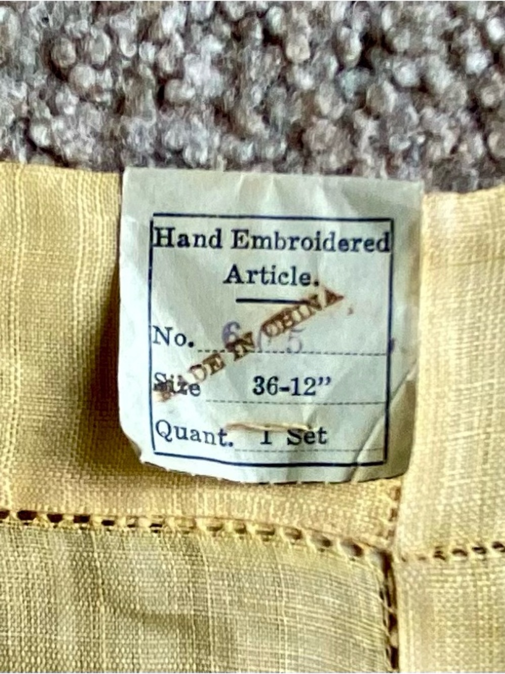 Asian Tablecloth Hand Embroidered - Picture 10 of 12